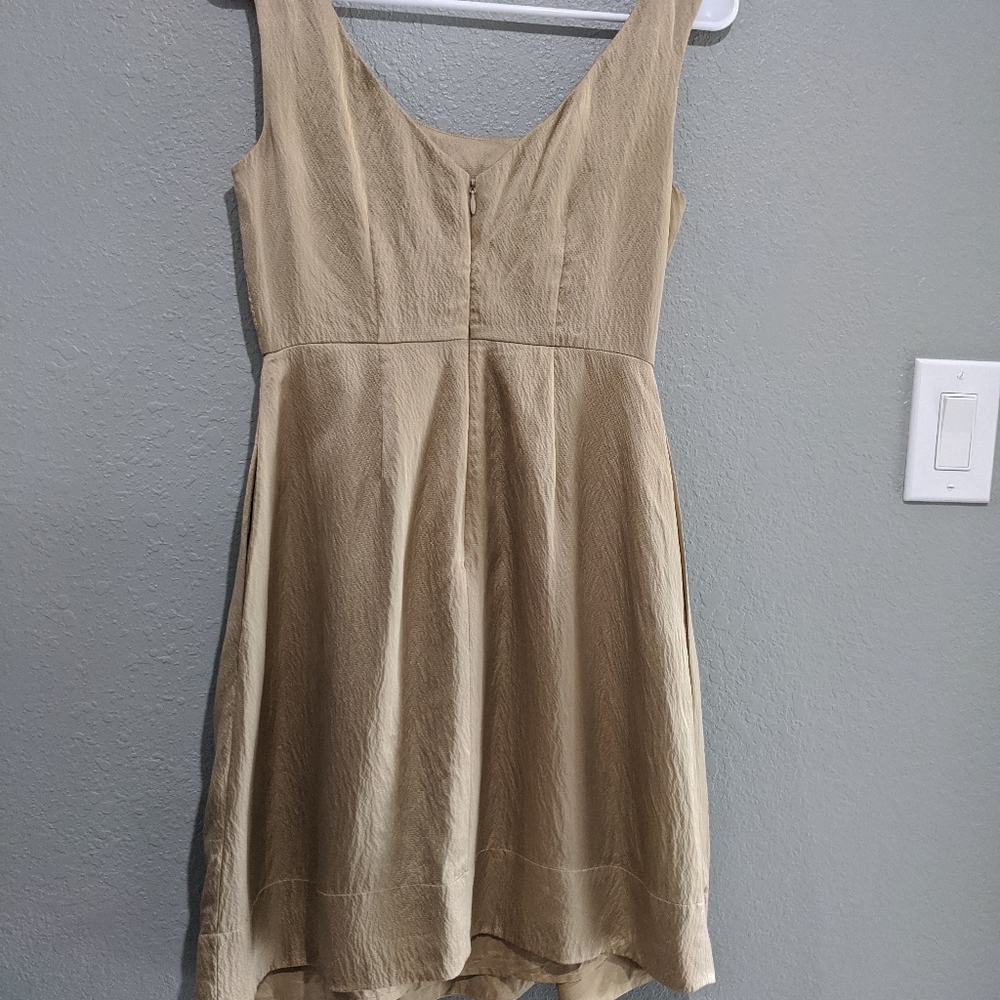 Dress - Picture 2 of 6